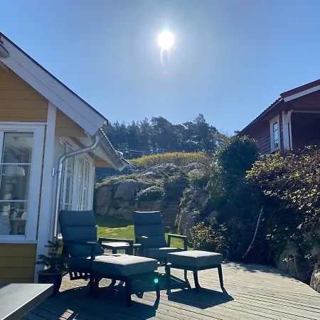 펜션 Idyllic Seaside Sorland With Swimming Pool *